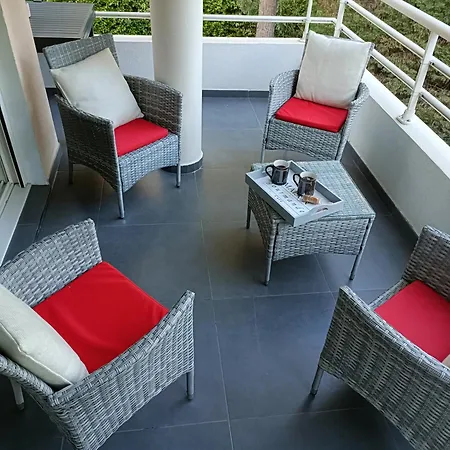 Property On Golf Apartmán